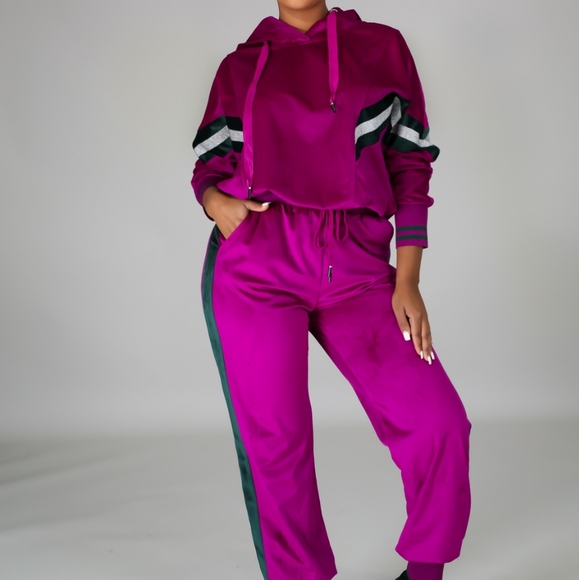 Track Me Down Jogger Set - Picture 1 of 1